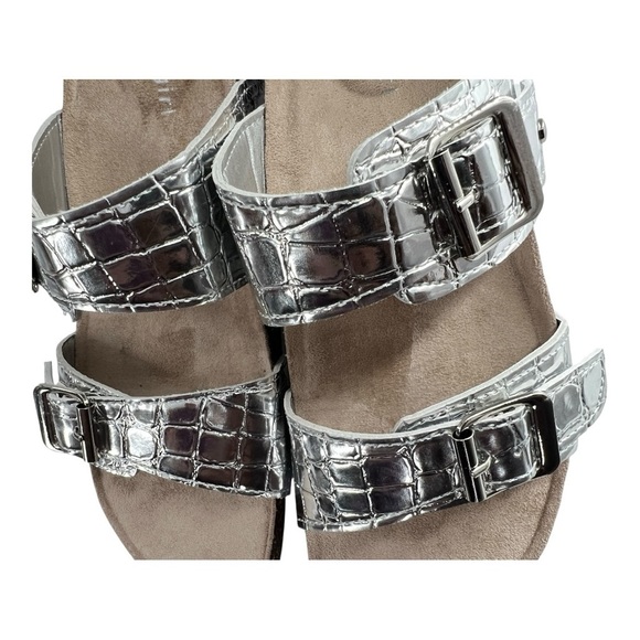 Steve Madden Metallic Silver Croc-Embossed Sandals Slip-On Size 9.5 Brand New - Picture 6 of 10